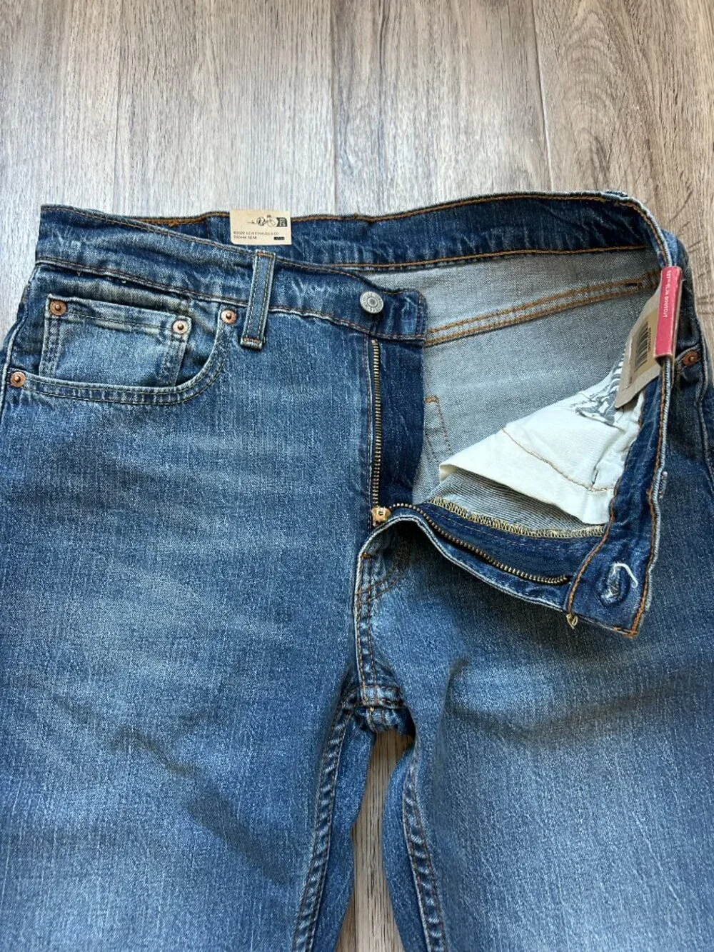 Levis levi 527